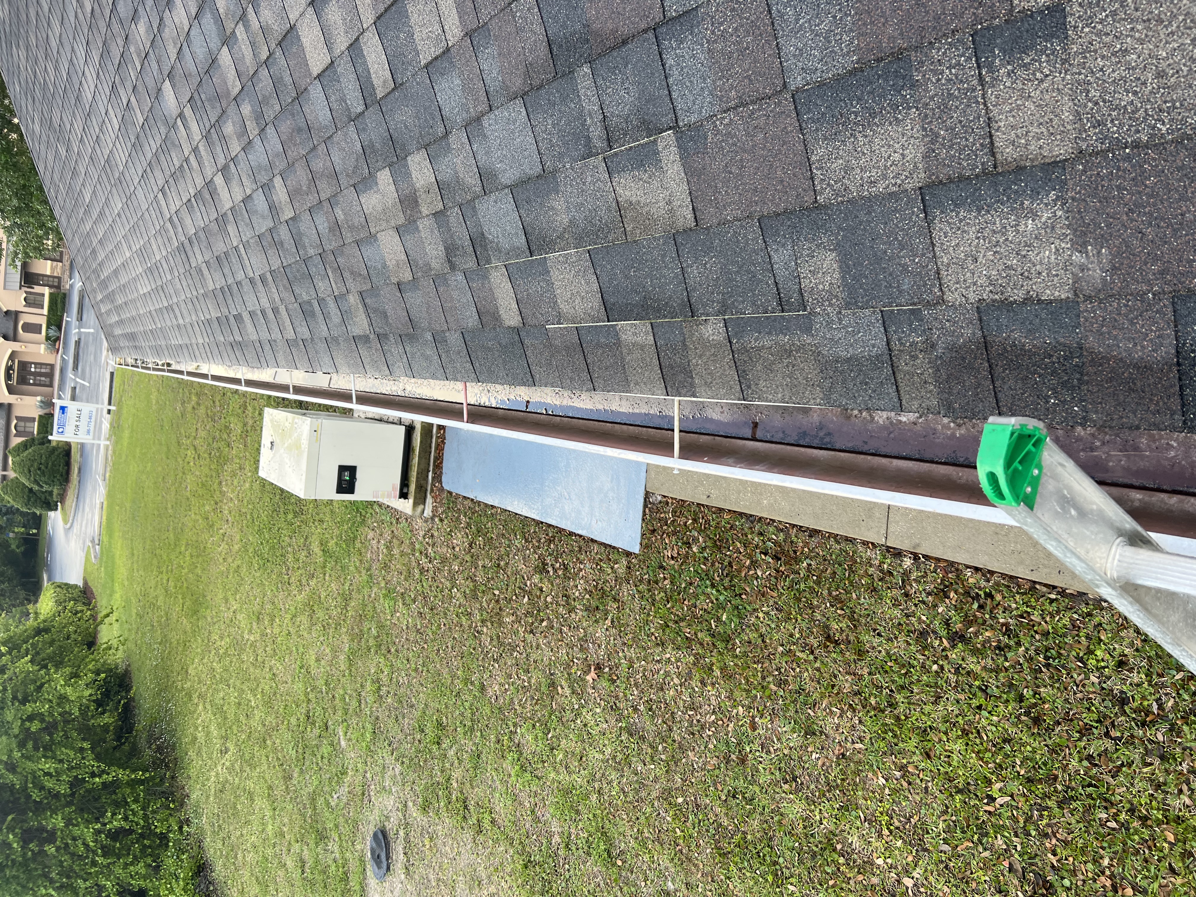 Gutter Cleaning in Debary, FL Thumbnail